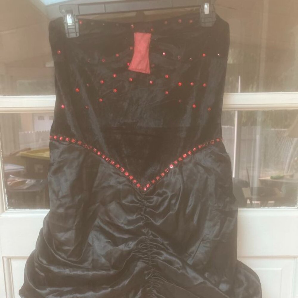 Black Widow Halloween Costume Dress, Veil (web)) and arm gauntlets L